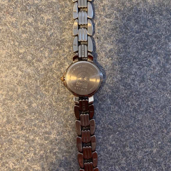 Pulsar Watch - Water Resistant 5Bar - Working - Picture 6 of 7